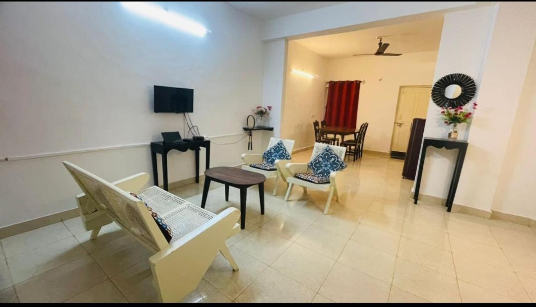 Goa Suites Holiday Home Calangute Exterior foto